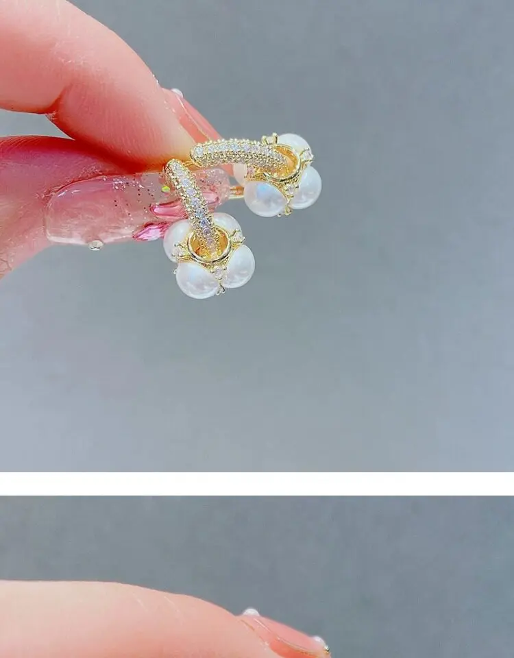 Neues Design, luxuriöser, mikropavébesetzter Zirkon-Ohrring mit Goldfarbenem Verschluss und künstlichem Perlenanhänger für Damen, vielseitiges Schmuck-Accessoire – Detail 7