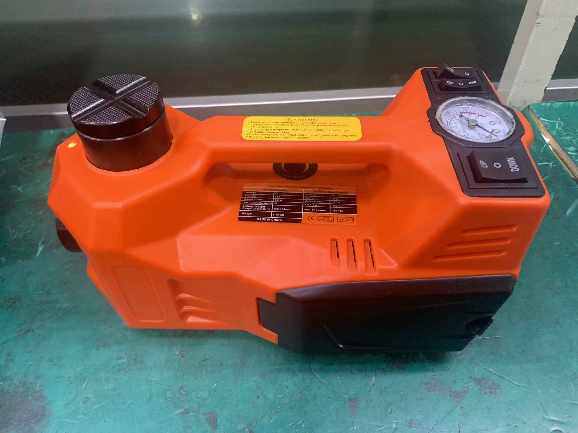 5 Ton Electric Car Jack Hydraulic Jack W/Electric Impact Wrench Built-in Inflatable Pump LED Light For SUV Sedan Truck Repair