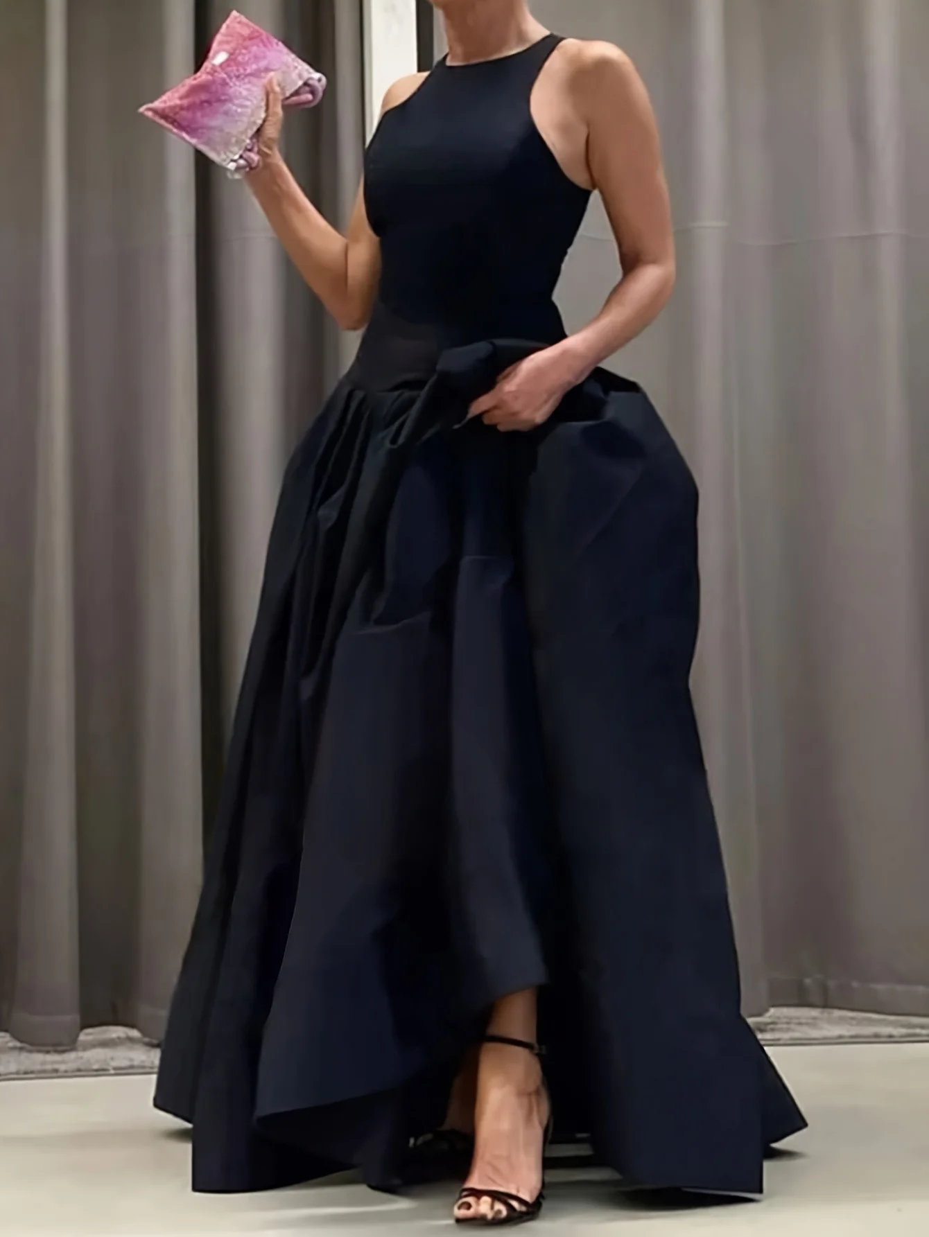 

Black Dress Women Slim Simple O Neck Sleeveless Long Dress Holiday Dress Street Casual Dresses Women's Summer Tank Dress