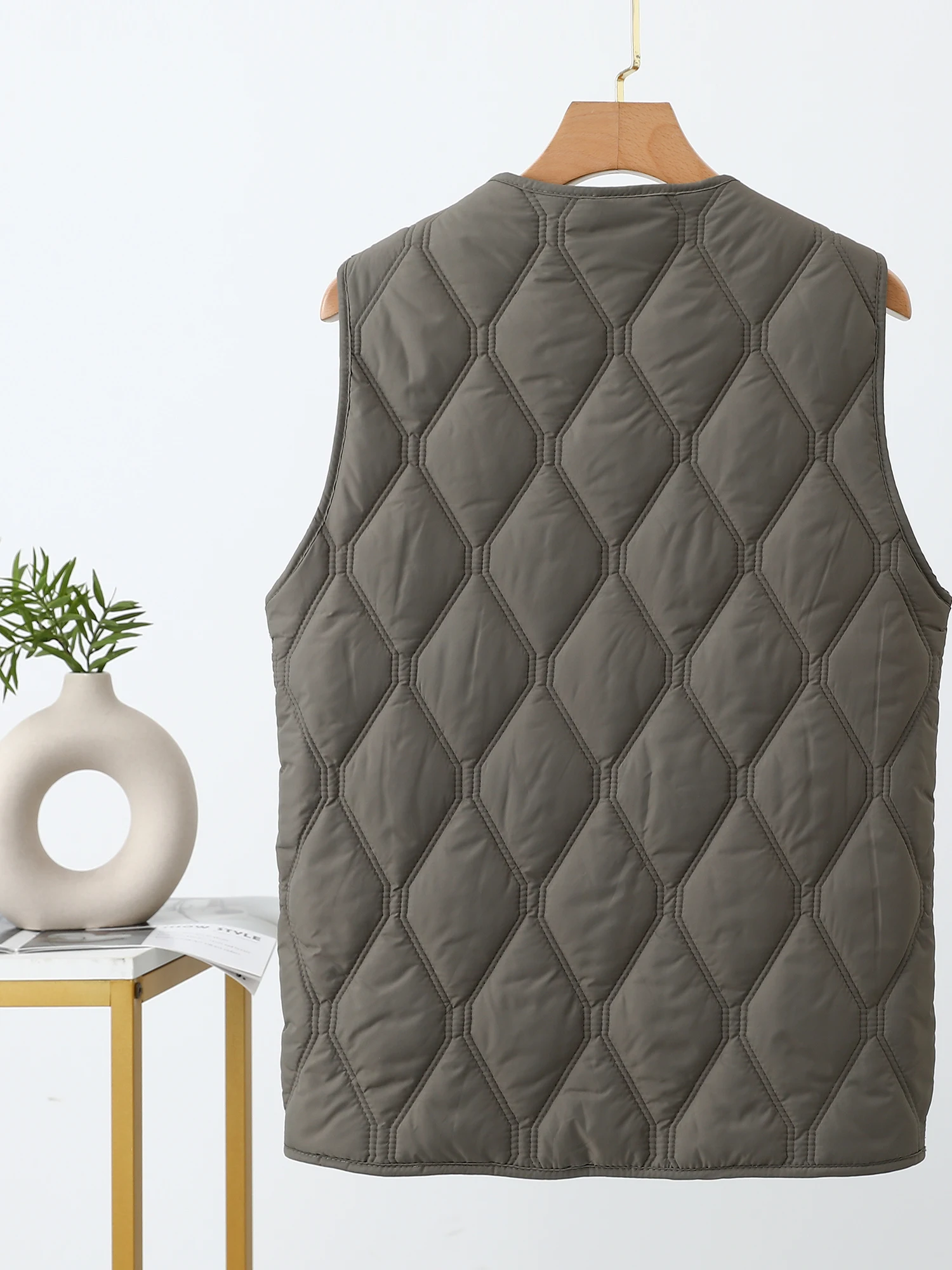 Men's V-neck Fleece Vest Autumn Winter Solid Color Thicken Sleeveless Jacket Casual Fashion Male Warm Single-breasted Tank Tops