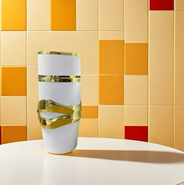 Yara Moi Concentrated Perfume Oil 20ml (0.67 oz) by Lattafa