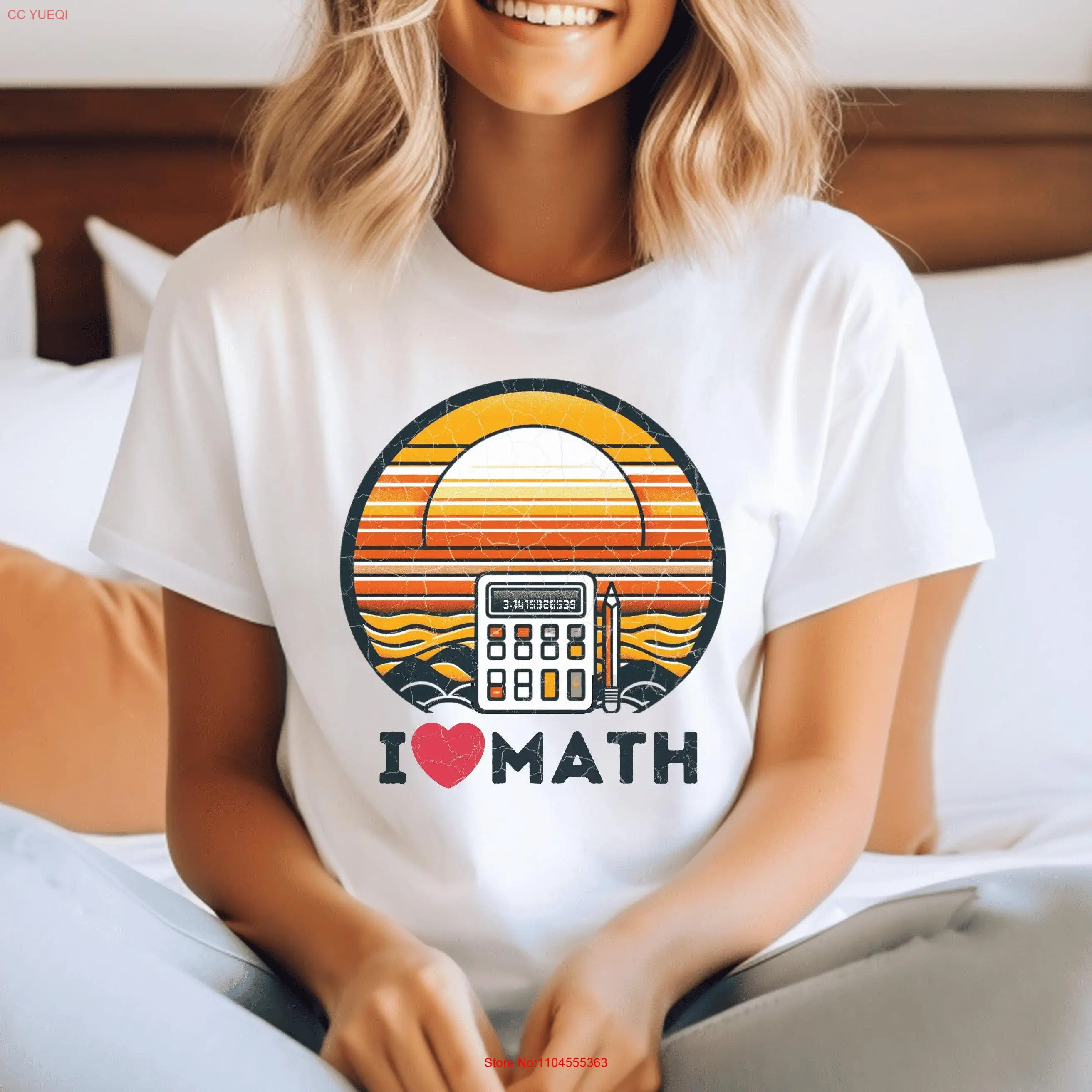 

Футболка I Heart Math Love в стиле ретро с потертостями и закатом для учителя, первый день школы, с длинными или короткими рукавами