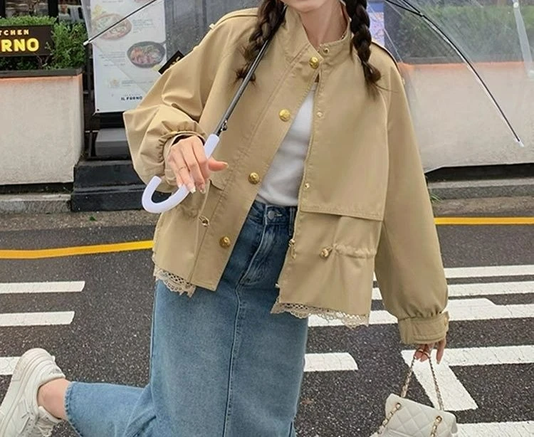 Khaki Lace Splicing Short Coat Women's 2026 Spring New Tooling Waist Stand-up Collar Trench Coat