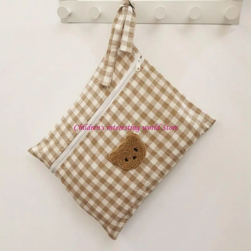 Carrinho bebê bordado urso bordado