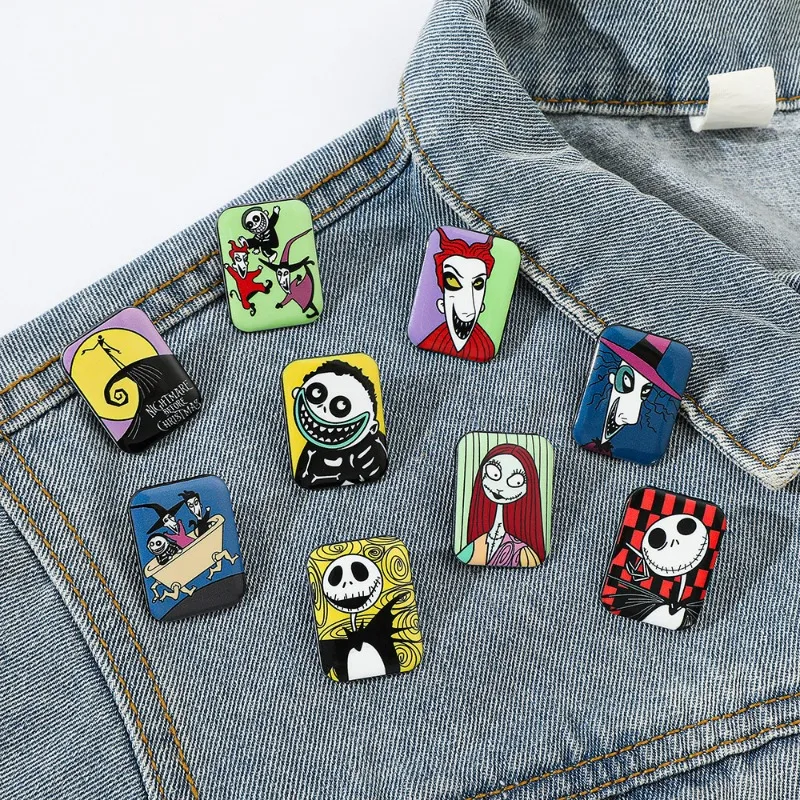 

9pcs/set The Nightmare Before Christmas Brooch Anime Enamel Pins Brooch Lapel Badges Cartoon Lement Jewelry for Friends Gifts