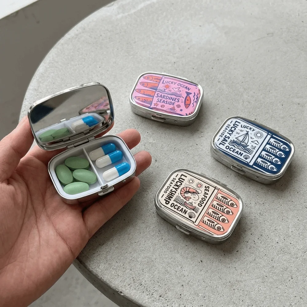 Portable Metal Sardine Print Pill Box Mini Cute 2 Grids Pill Box Cartoon Ocean Style Sardine Jewelry Box Travel