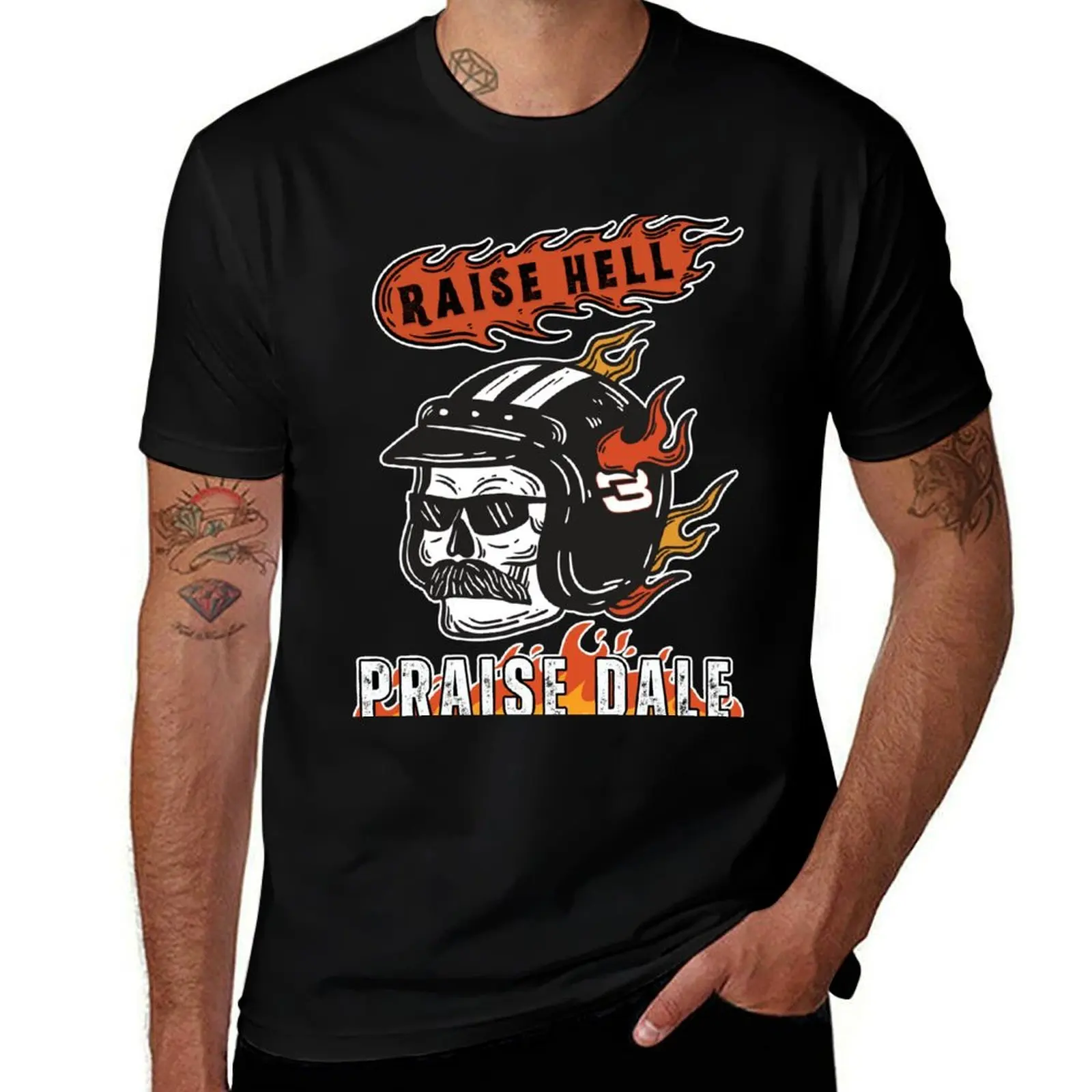 

Raise Hell Praise Dale | #3 T-Shirt Work Casual Loose Fit T-Shirt