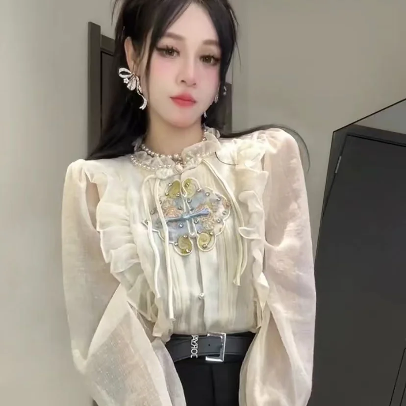 Korea Nieuwe Chinese Stijl Gegolfde Kralen Witte Shirt Top Voor Vrouwen Vroege Lente Vintage Lange Mouw Kralen Borduurwerk Blouse