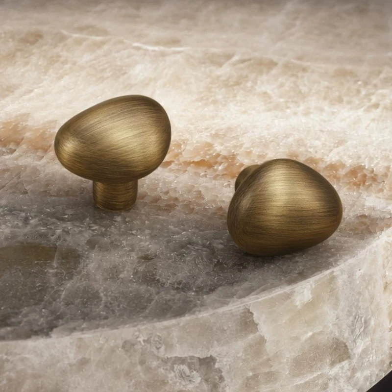 Cabinet Pulls Retro Bronze Solid Brass European Minimalist Irregular Knob for Wardrobe Drawer Cupboard Furniture Hardware