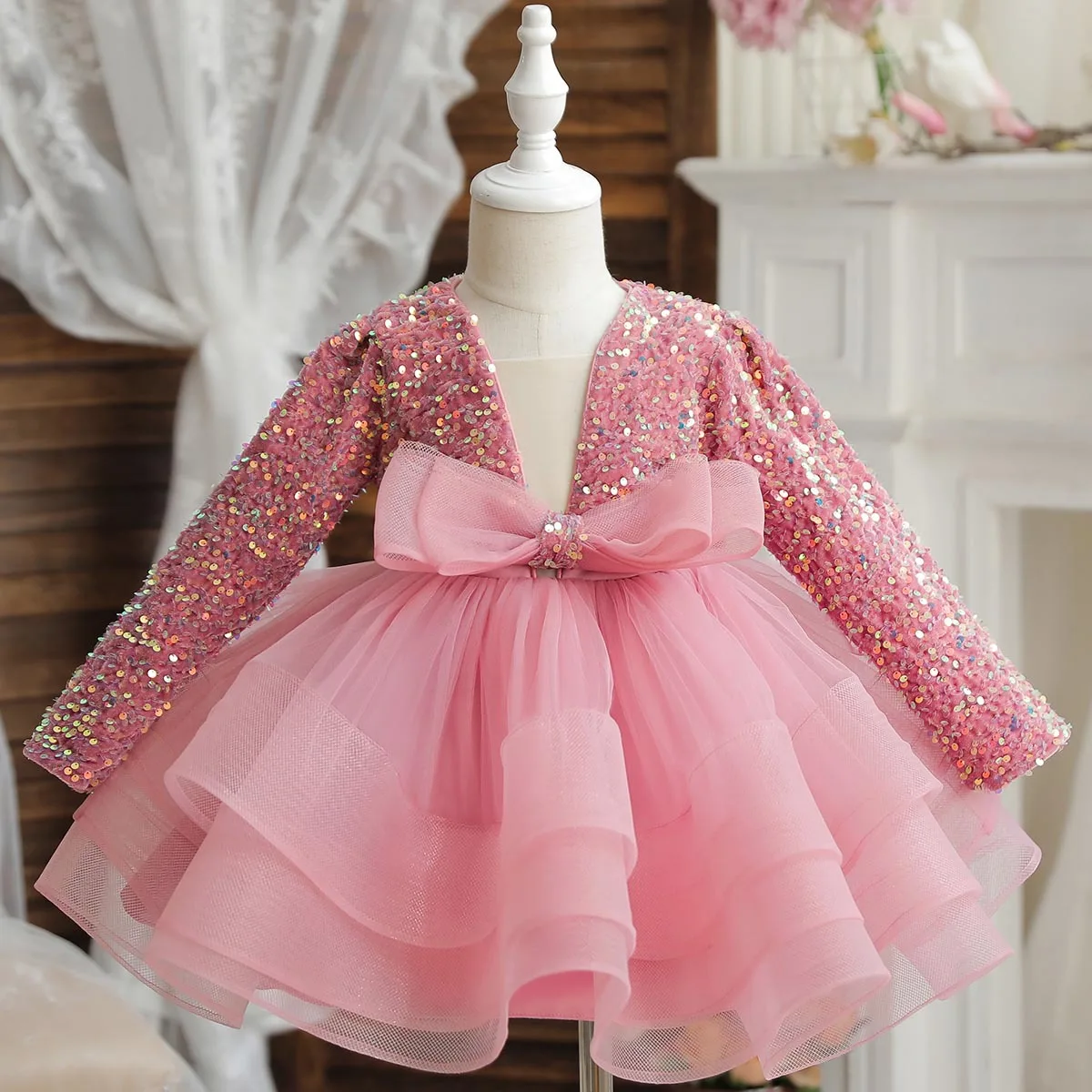 2024 Girls' clothing sequins high-end bow puffed skirt Children's birthday banquet evening dress 3-10 years old ballet performan