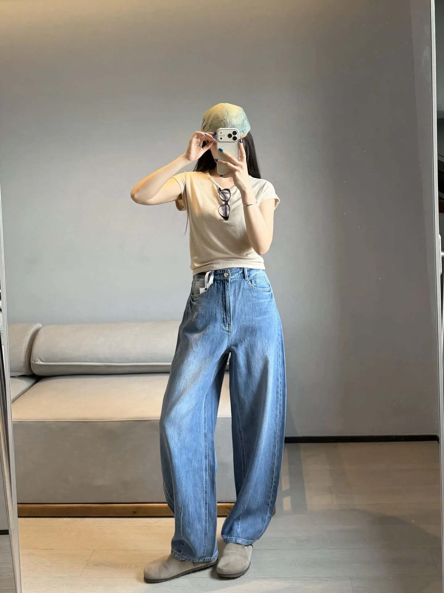 

Retro Denim Cotton Linen Blend High Waist Elastic Women's Jeans Loose Fit Spring 2026 New Style Button Closure Ladies Jeans