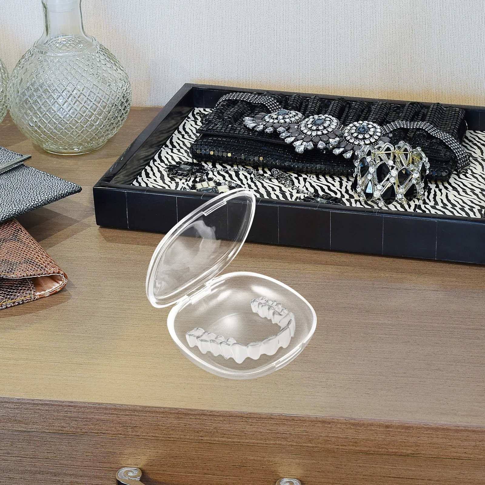 

3 шт., прозрачный фиксатор, портативный держатель для зубных протезов, контейнер для хранения, дорожная коробка для стоматологического устройства, брекеты для переноски