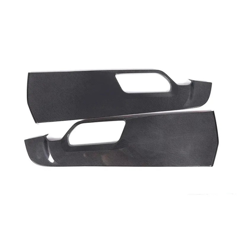 Suitable for 20-25 Defender carbon fiber central control armrests with large panels on both sides, interior upgrade auto parts
