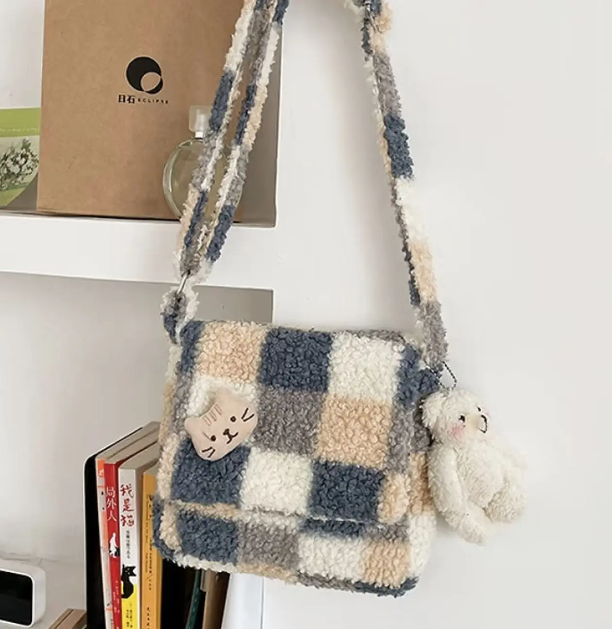 Women Small Plush Shoulder Bag Ladies Checked Plaid Crossbody Bag Casual Cute Messenger Bags Girls Zipper Purse Lamb Like Tote