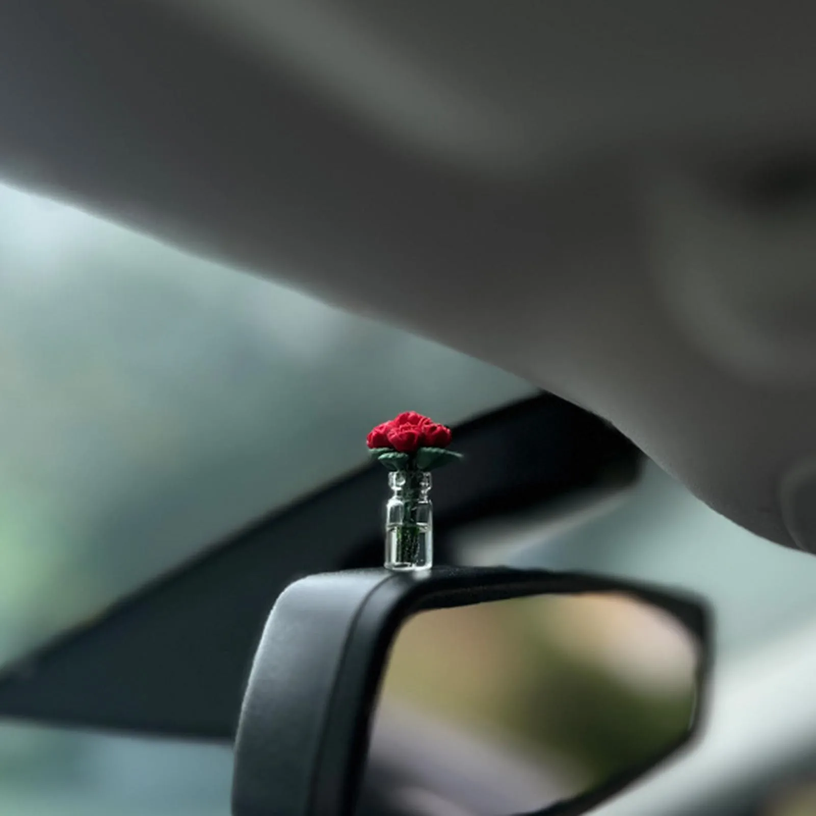 Car Decoration Ornaments Mini Glass Bottle Rose Ornament For Car Center Console Train Window Desk Dining Table Decoration Props