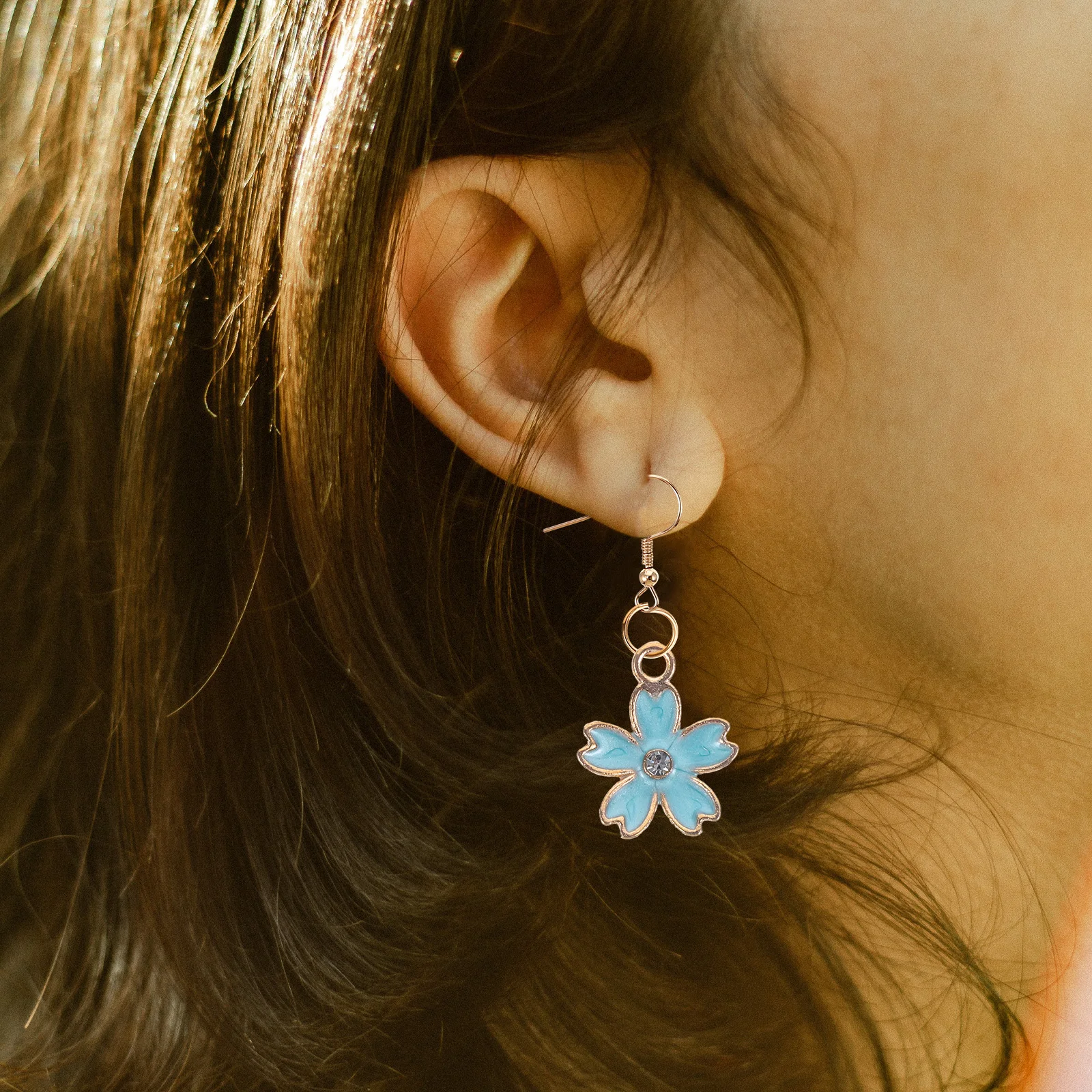 

20 шт., подвески из сплава в форме цветка, нежные аксессуары для изготовления ювелирных изделий своими руками, ожерелье, подвески, принадлежности для рукоделия, цветочные подвески