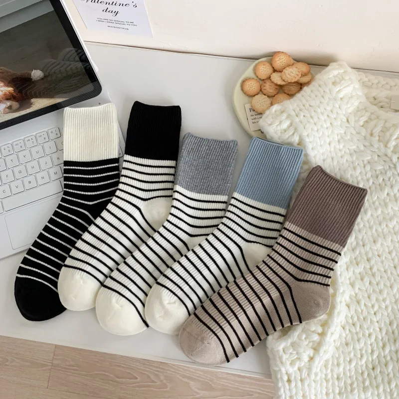 

Простые уличные велосипедные носки Heye, впитывающие пот, в полоску, корейская версия, универсальные длинные носки с ворсом для колледжа на весну и осень