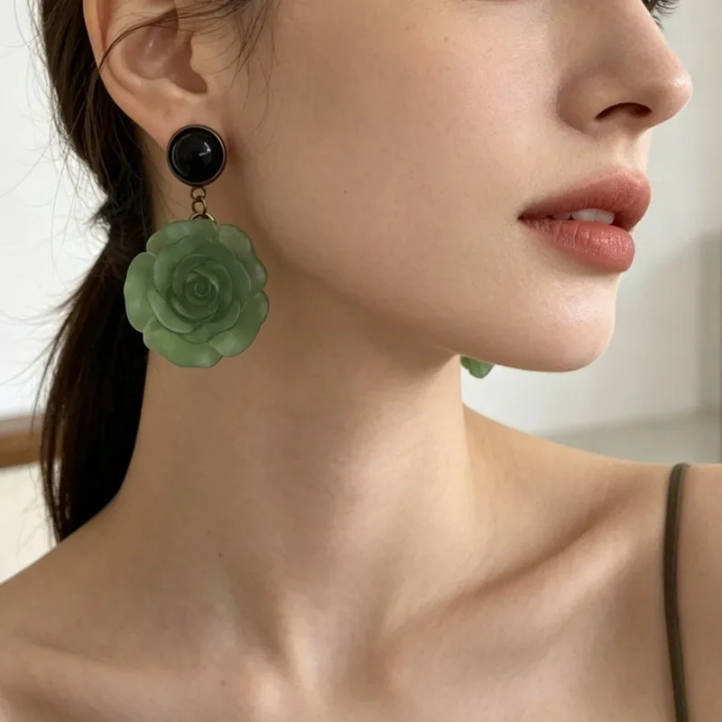 Vintage Green Rose Flower Drop Earrings For Women Creative New Palace style Statement Earrings Wholesale