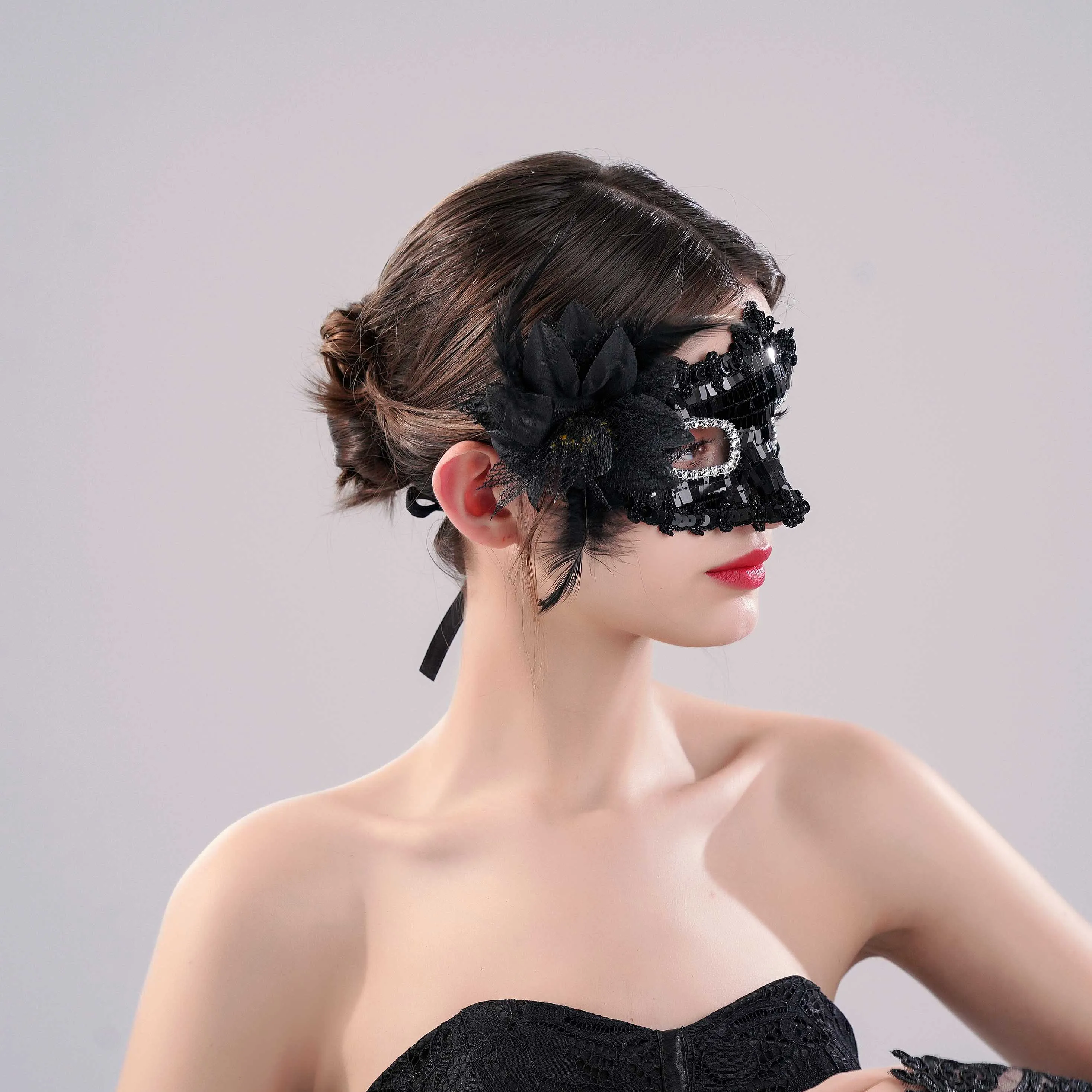 Itacazzo Decorative Props Mysterious & Sexy Ladies\' Masquerade Ball Decorative Mask