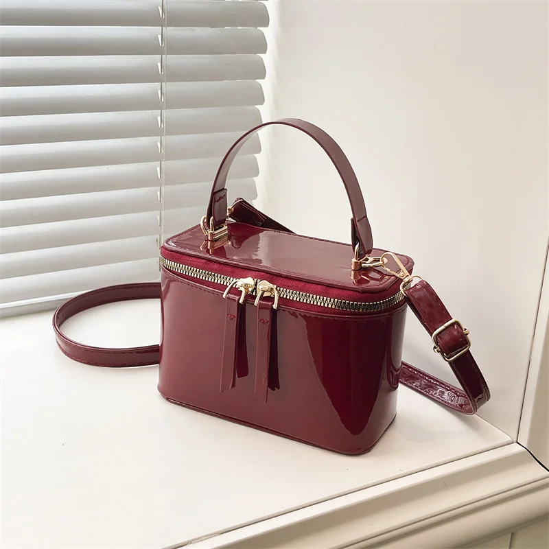 Fashionable Minimalist Womens Shoulder Bag Solid Color PU Leather Crossbody Bag Portable Lightweight Box Bag For Daily Use