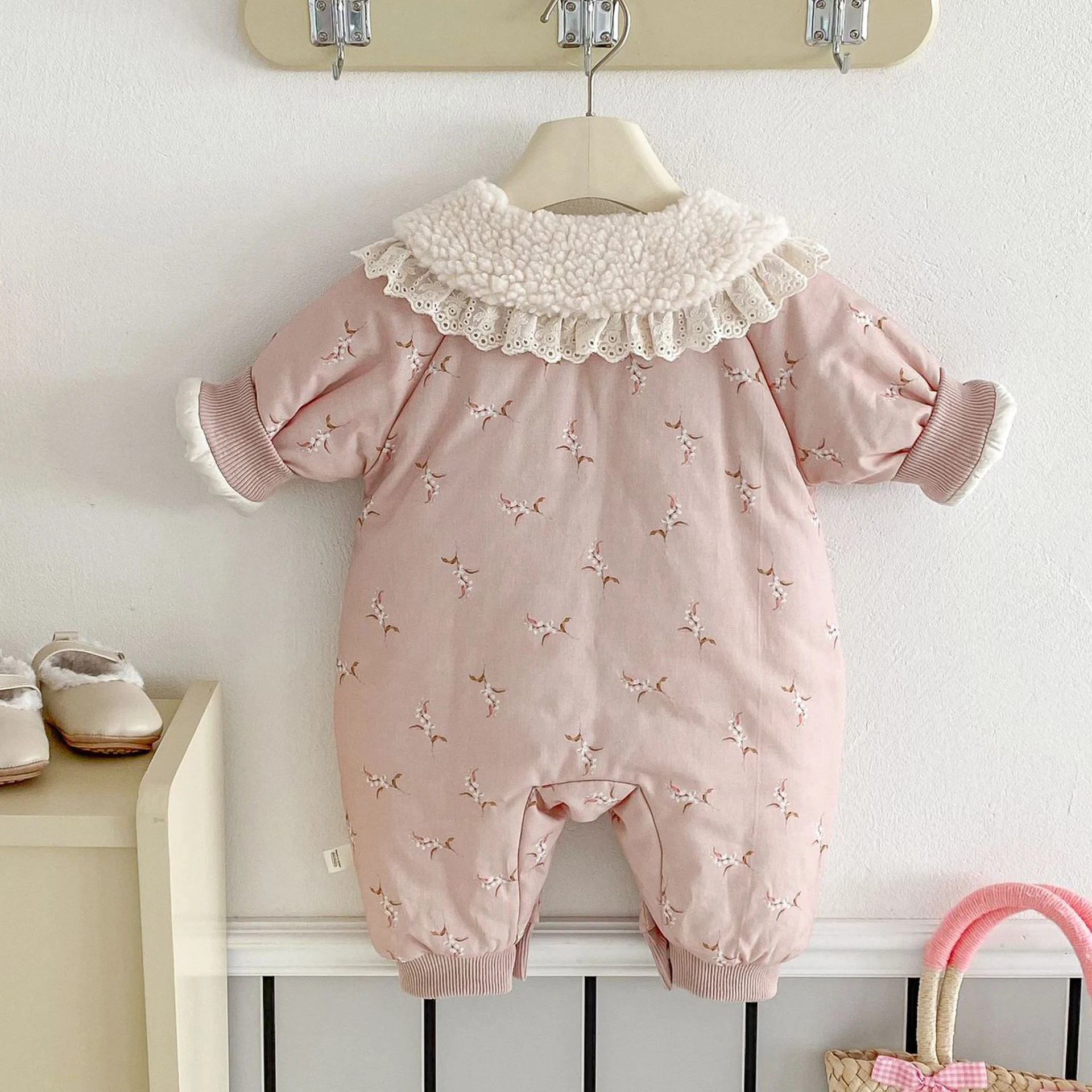 Infant Girls Velvet Jumpsuit Autumn Winter Children\'s Thickened Warm Cotton Clothes Newborn Lace Doll Collar Floral Romper