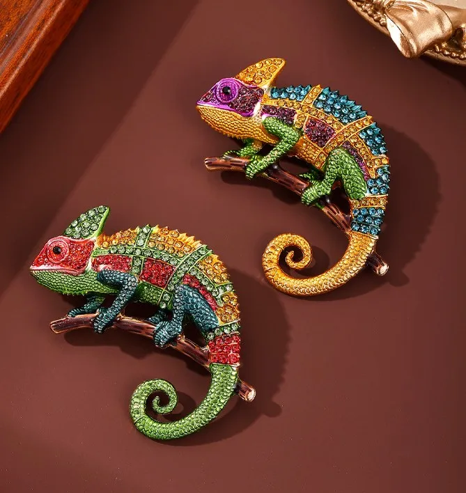 Cross border creative niche design animal clothing accessories, colorful chameleon lizard pin brooch - view 4