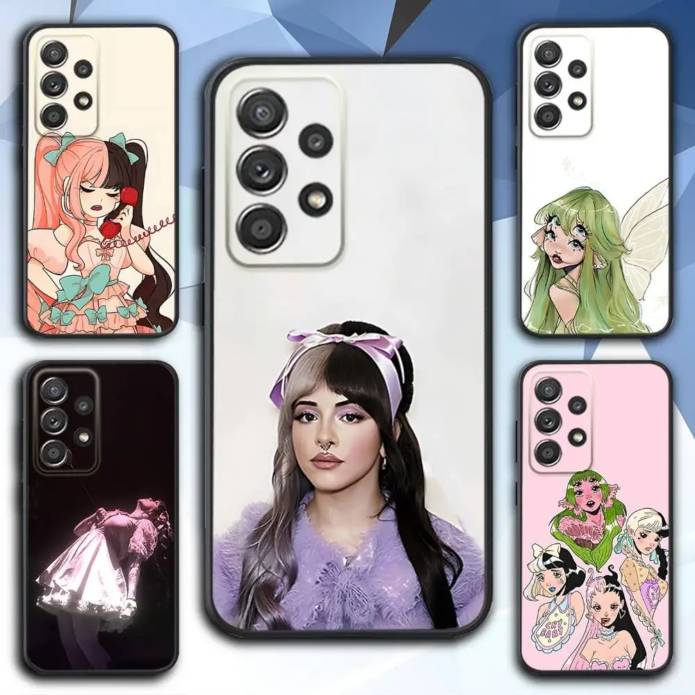 M-Melanie M-Martinez Capa de telefone para Samsung S 25,24,23,22,30,21,10,9,Ultra,Plus,Lite,FE,4,5 G Capa preta macia