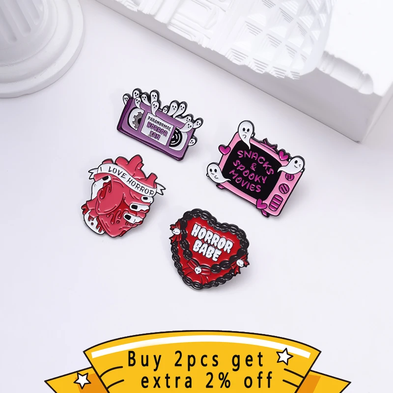 Snacks Spook Movies Enamel Pins Custom I Love Horror Fan Brooches Lapel Badges Clothes Halloween Gothic Jewelry Gift For Friends