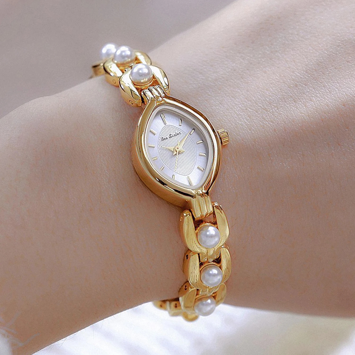 Vintage Luxury Women's Watches Waterproof Ladies Watch Pearl Bracelet Temperament Rhombus Dial quartz Watch Woman Accesorie