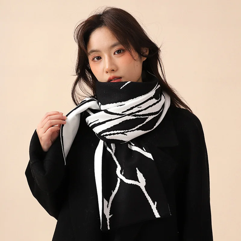 Scarf Trendy Double Sided Black White Thick Warm Protective Wool Neck Warmer for Women and Couples