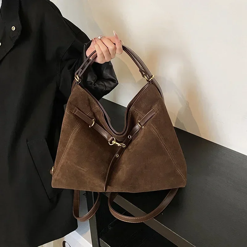 Bolsos cruzados suaves con cremallera de PU liso a la moda, gran oferta 2025, bolsos con compartimentos interiores para mujer, bolsos informales empalmados para mujer