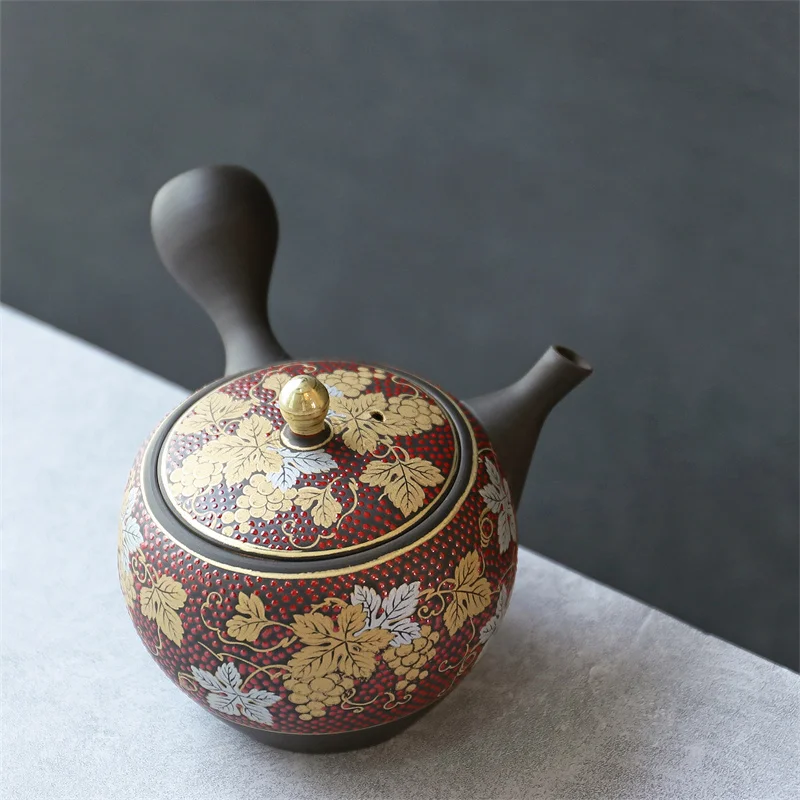 Japan Often Uses A Sliding Side Tea Pot With Jade Light For Making Red Grapes And Strainer Set