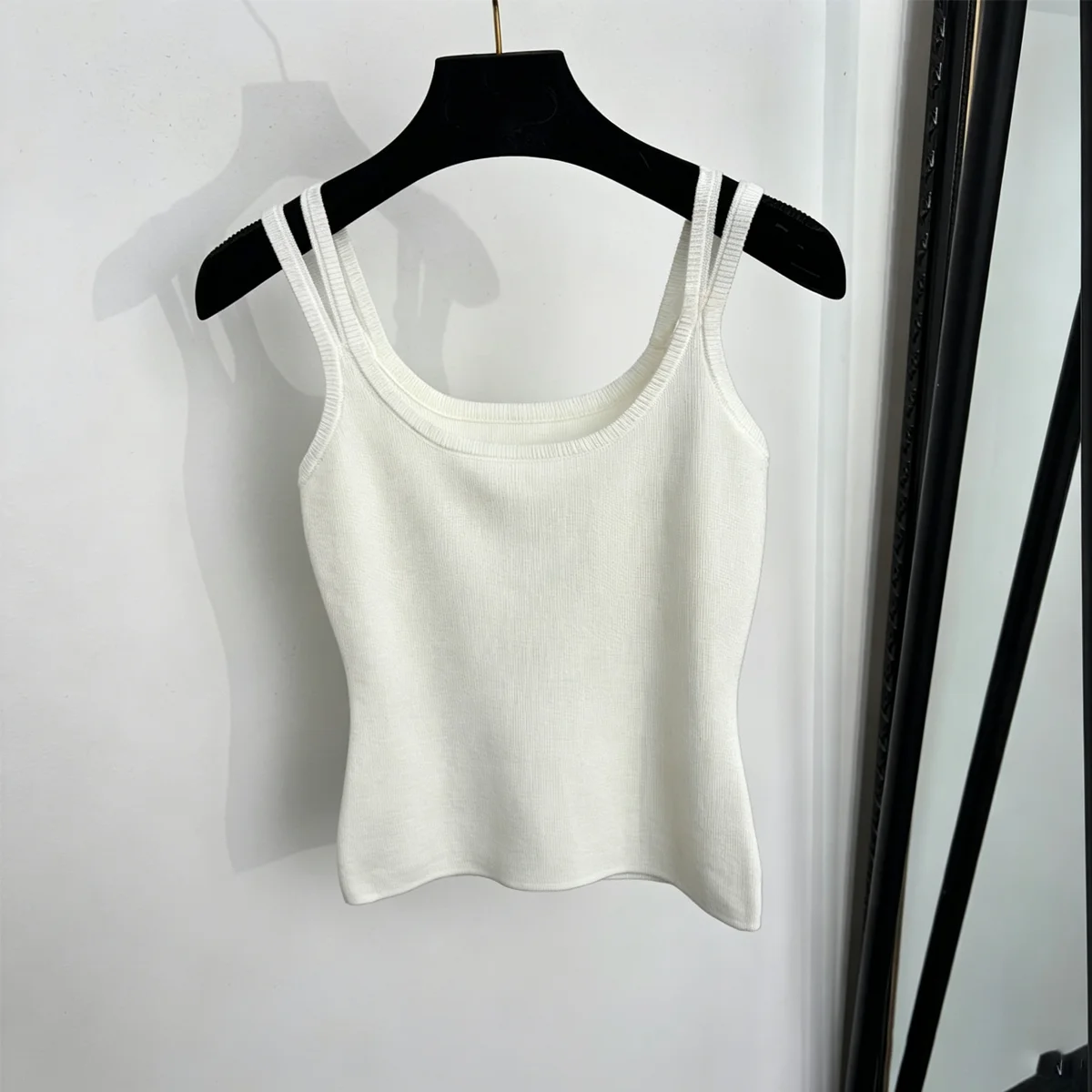 2026 High Quality Women's Pure Desire Style Shoulder Strap with U-shaped Collar, Slim Fit Knitted Short Strap--hb728