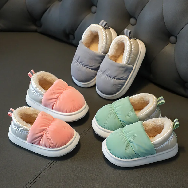 Winter Cotton Shoes Children Boys and Girls Antiskid Warm Down Cloth Waterproof Baby Shoes Home Cotton Slippers أحذية غير رسمية