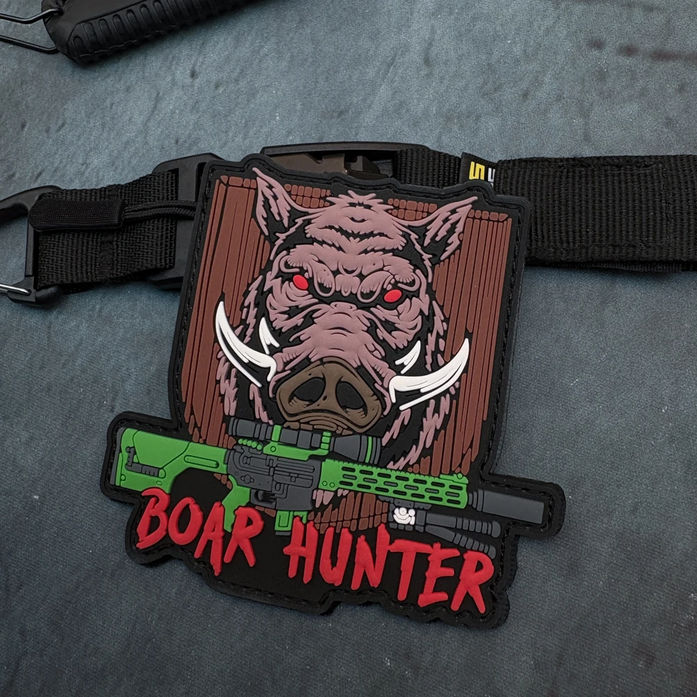 A Wild Boar Pvc Patch Tactical Vest/Strap Badge Sticker Patch Pvc, with Glow-In-The-Dark Effect, Hook-And-Loop Backing Morale Patch Backpack Patch Clothing Patch Soft Rubber