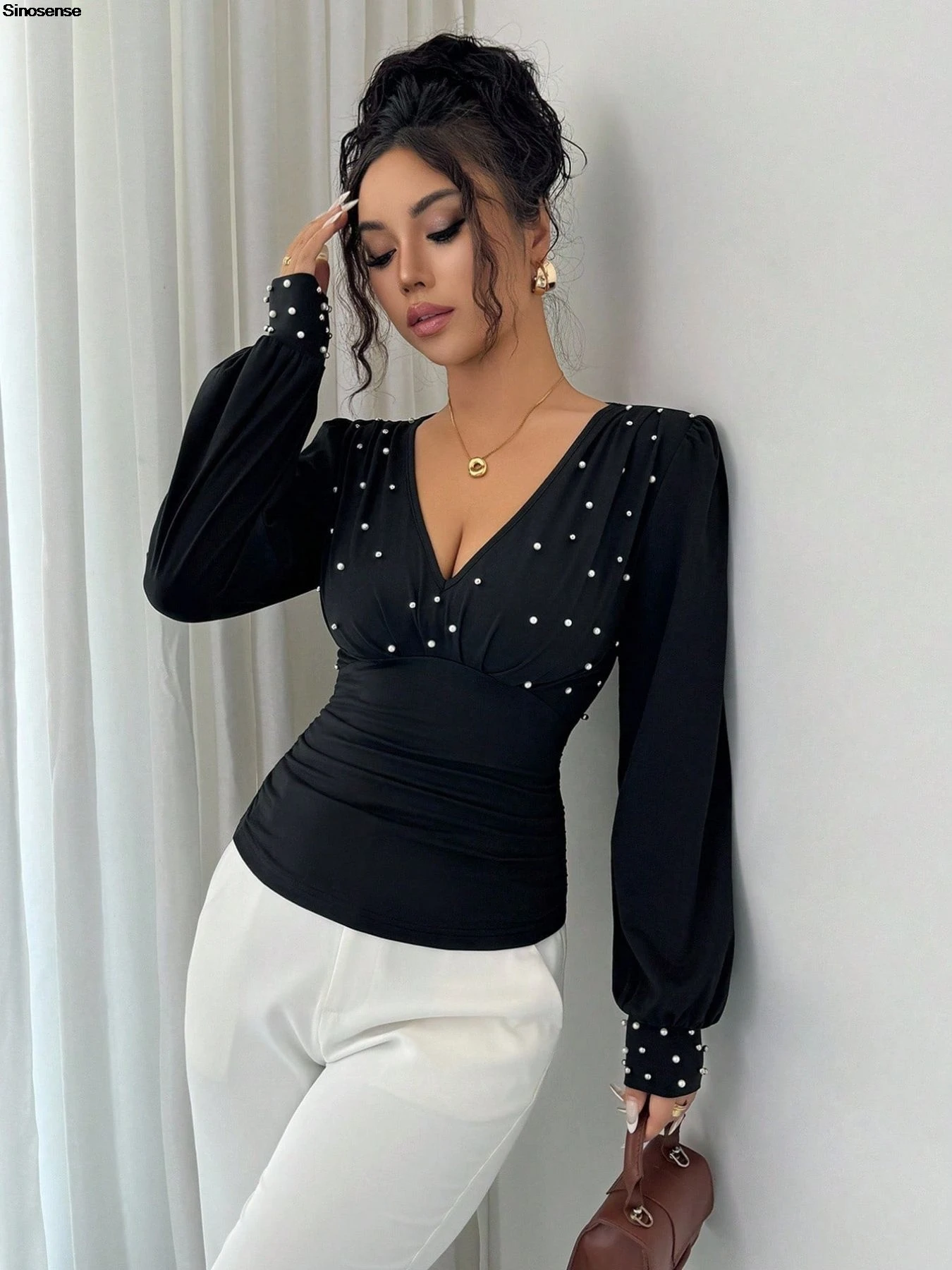

Women Long Sleeve Shirts Sexy V Neck Pearls Ruched Slim Fit T Shirts Casual Basic Tees Fall Tops Going Out Outfits Y2K Clothes