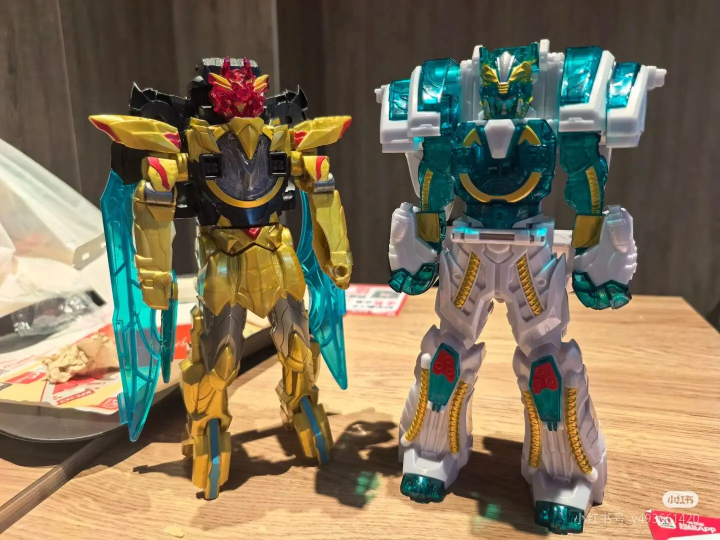 BANDAI Gozyuger No.1 Sentai Gojuu Eisbär DX GudeBan Actionfigur Cosplay Modell Spielzeug Komplettset Anime Sammlerstück