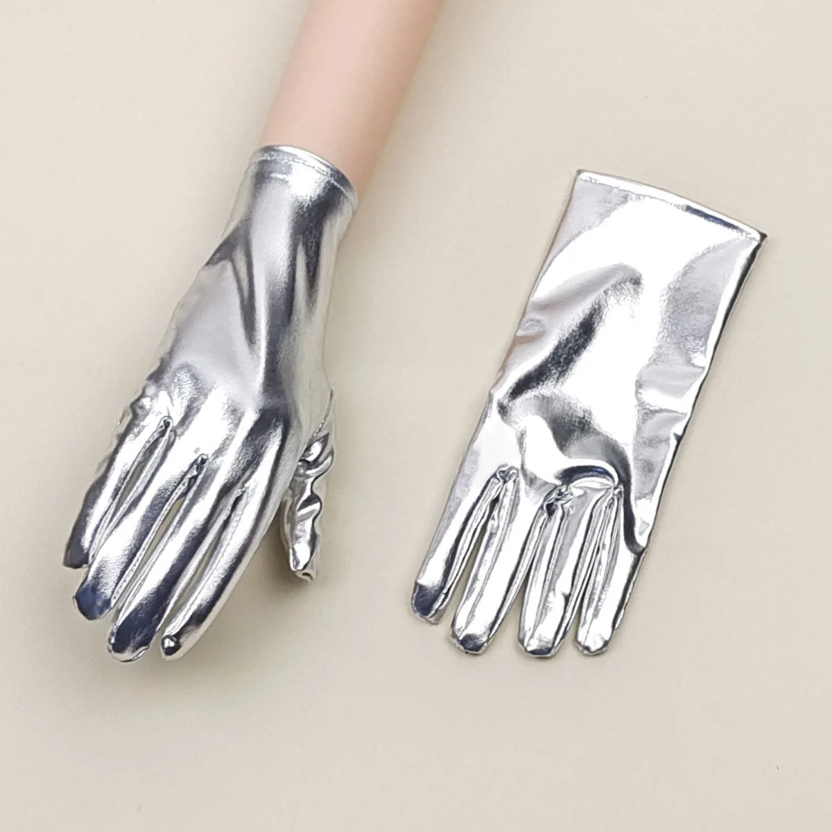 ハロウィンパテントレザー黒光沢のある革パンクスタイルスチールポールステージパフォーマンス装飾小道具コスプレショートグローブ