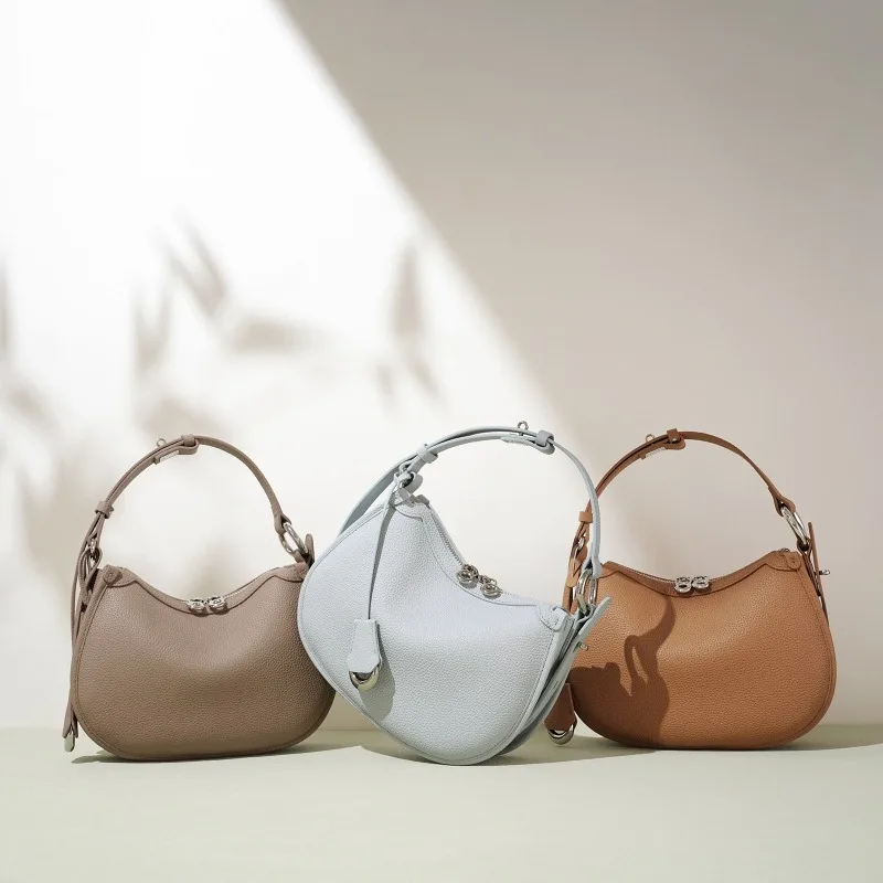 

2025 spring/summer new minimalist shoulder bag, high-end niche design bag, large capacity women's crossbody bag