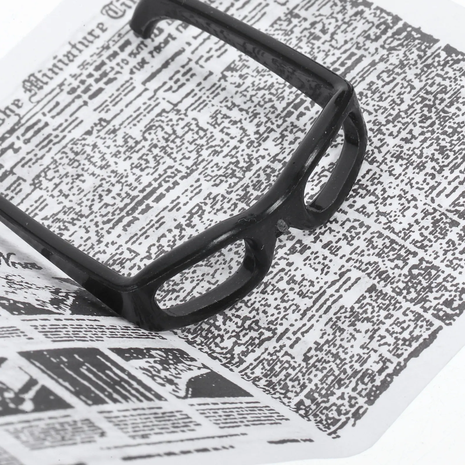 

Набор миниатюрных деревянных чемоданов: реалистичный мини-багаж для кукольного домика, декор для микросцен, украшение для мини-комнаты