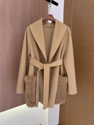 

Женская одежда 2025: теплая ветровка с меховым поясом и карманами 1024