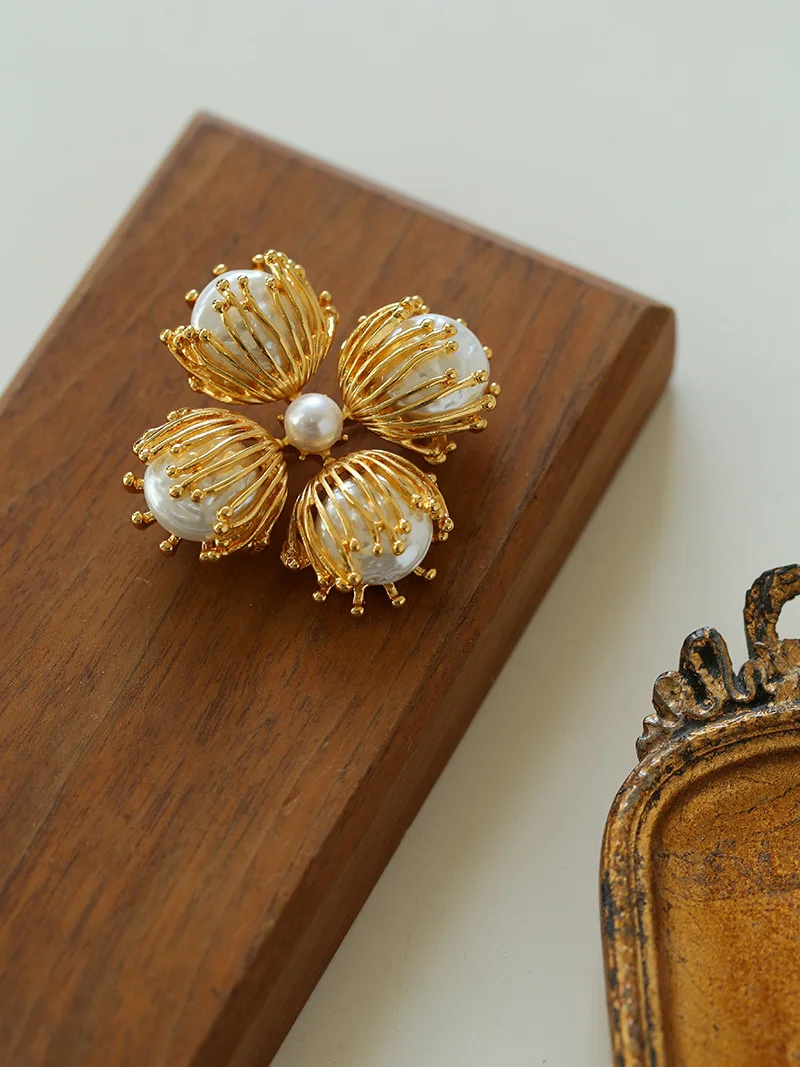 Brass With 18K Faux Pearl Floral Brooches Women Jewelry Punk Party T Show Gown Runway Trendy  Korean Japan Israel