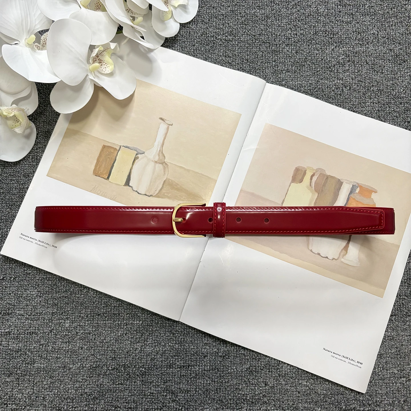 Minimalist style shiny gold buckle calf leather casual belt, red women's belt, genuine leather texture pants belt