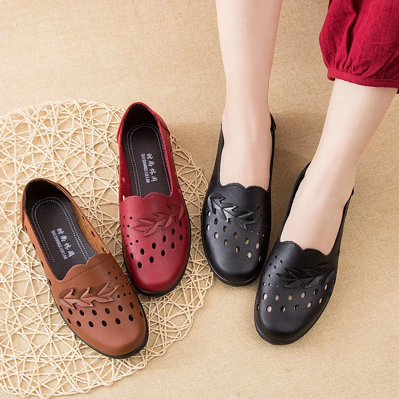 Women Flats Shoes Hollow-out Slip on Casual Ballet Flats Summer Leather Loafers Woman Sandals Soft Bottom Breathable Zapatos
