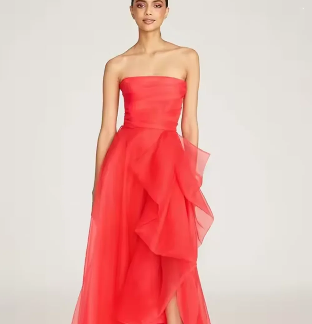 カスタマイズされたエレガントなソリッドカラーのオーガンザイブニングドレス ストラップレス スイープトレイン Aライン ジッパーバック フロアレングス ノースリーブ セレブリティ