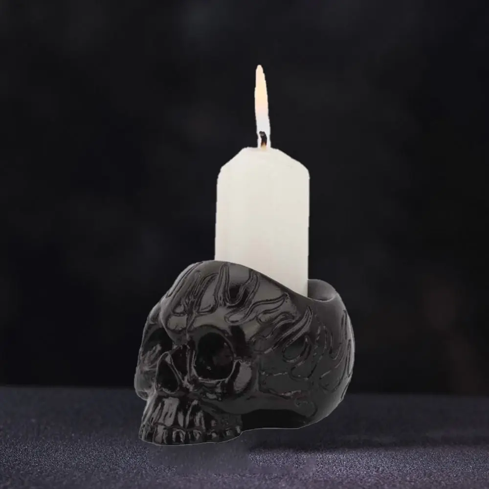 

Gothic Unique Skull Candle Holder Exquisite Black Skeleton Candlestic Ornaments Handicraft Resin Candlestick Home Decor