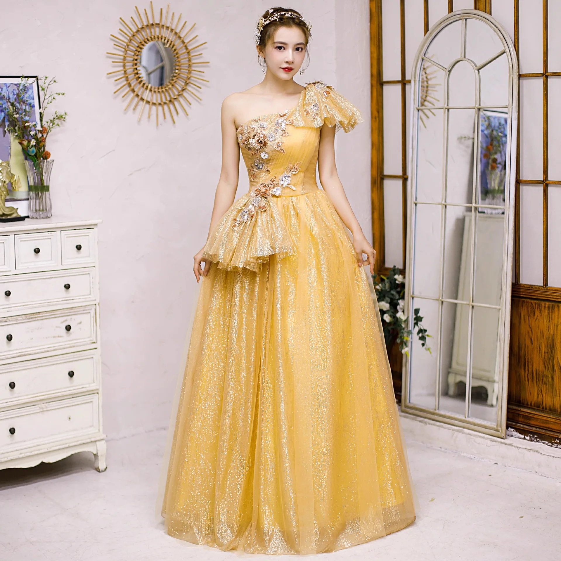 

Gold Glitter Prom Dresses One Shoulder Birthday Formal Evening Party Gown For Women Lace Appliques vestidos de gala mujer