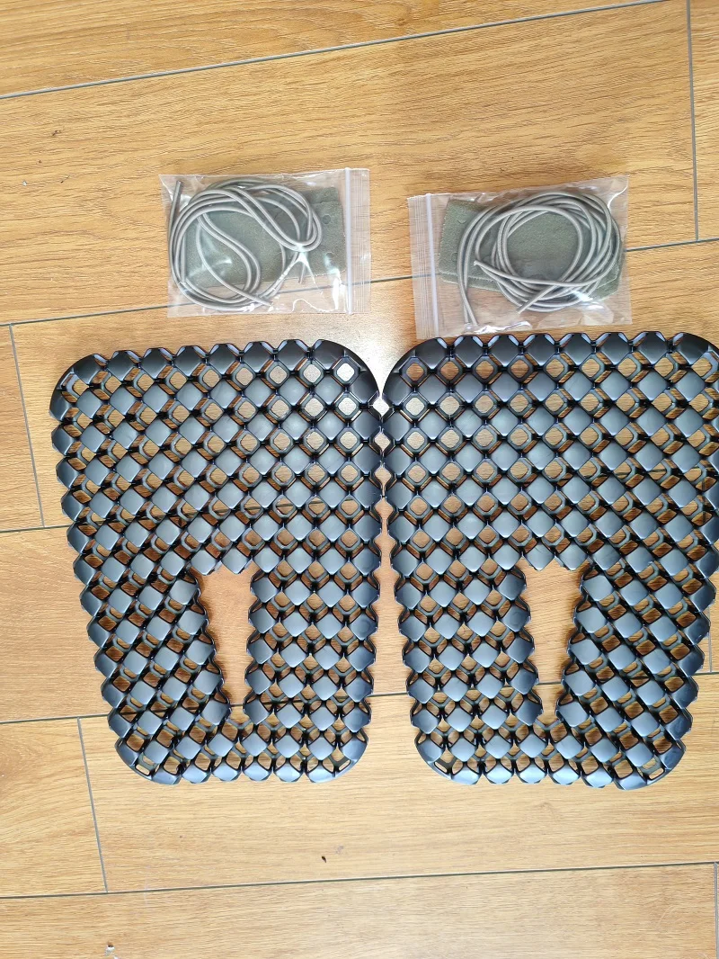 

Three Dimensional breathable vest heat dissipation pad