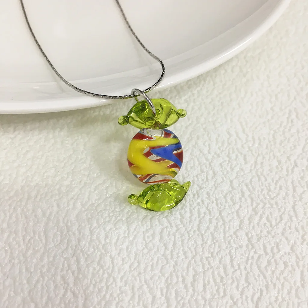 1PCS women's jewelry pendant 30 * 15MM handmade creative painted candy shaped glass necklace pendant with multiple colors