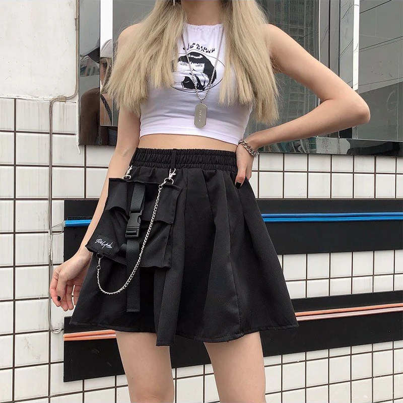 Chic Chain Pocket Mini Pleated Skirts Women Fashion Solid Loose Leisure All-match Young Cool Popular Streetwear Girls Ins New BF